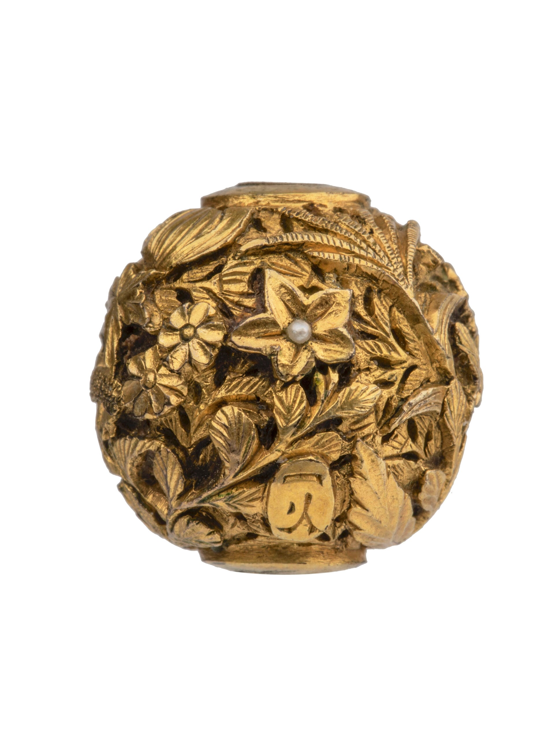 日本のジュエリー:明治時代から現代まで 4 An Antique Japanese Meiji Era Signed Gilt Bronze Pearl Inlaid Ojime Bead edited scaled