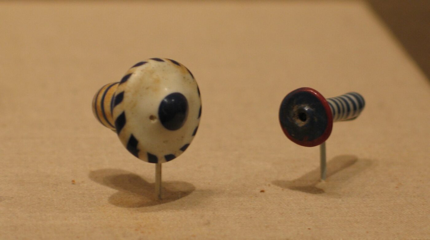 ピアスの歴史:古代エジプト 5 Ear Stud ca. 1390 1353 B.C.E. 48.66.30