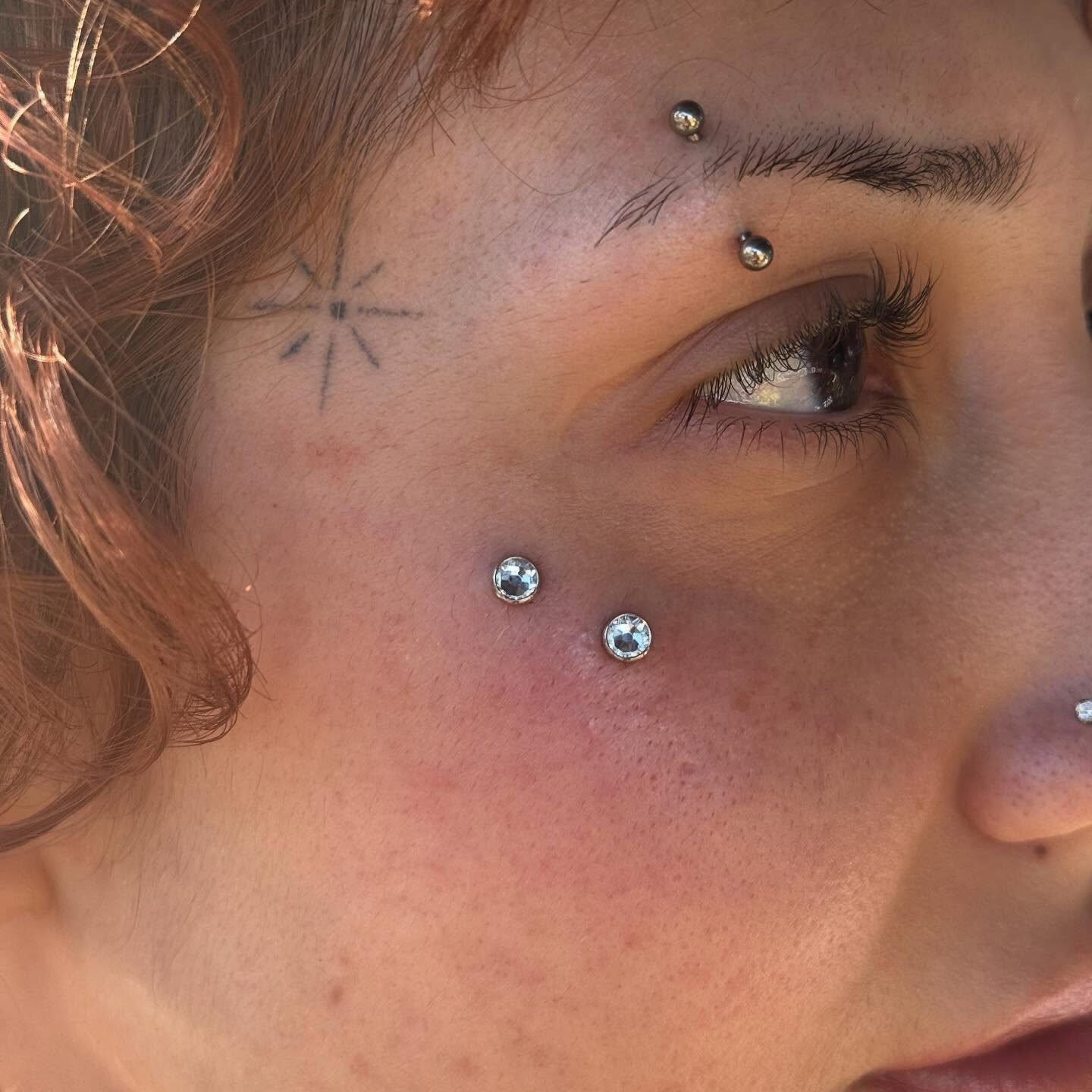 Anatometal Surface Bar